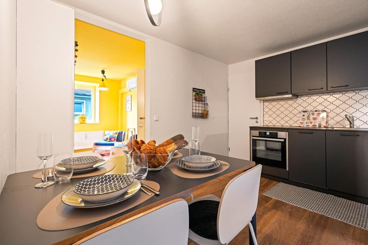 Farbenfrohe Altbauwohnung, Top Ausstattung FDH Exteriér fotografie